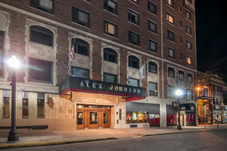 Hotel Alex Johnson | Downtown Rapid City Hotel | Entrance