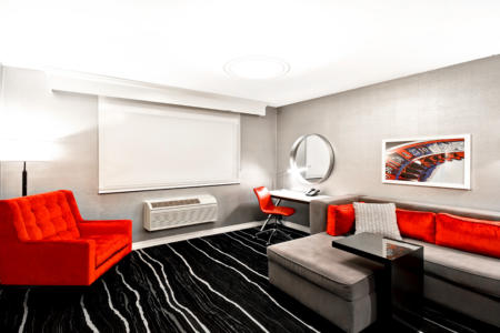DoubleTree by Hilton | Deadwood Hotels | Living Area