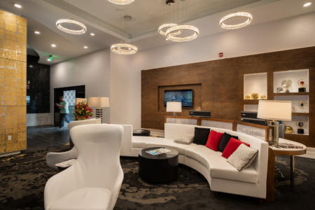 DoubleTree by Hilton | Deadwood Hotels | Lobby