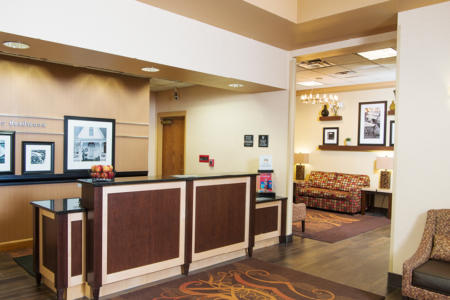 Hampton by Hilton | Deadwood Hotels | Front Desk