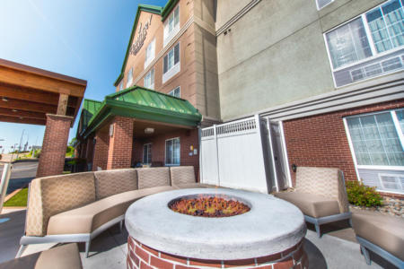 Country Inn & Suites by Radisson | Rapid City Hotels | Fire Pit